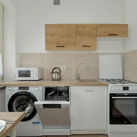 In The Centre Of With Balcony By Renters Apartment Poznan