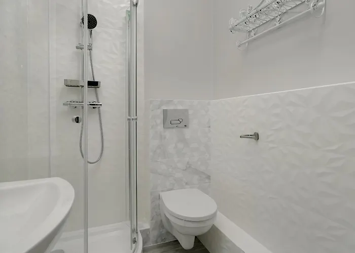 In The Centre Of With Balcony By Renters Apartment Poznan