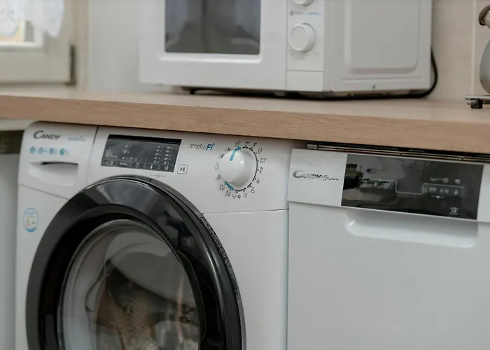 In The Centre Of With Balcony By Renters アパート *